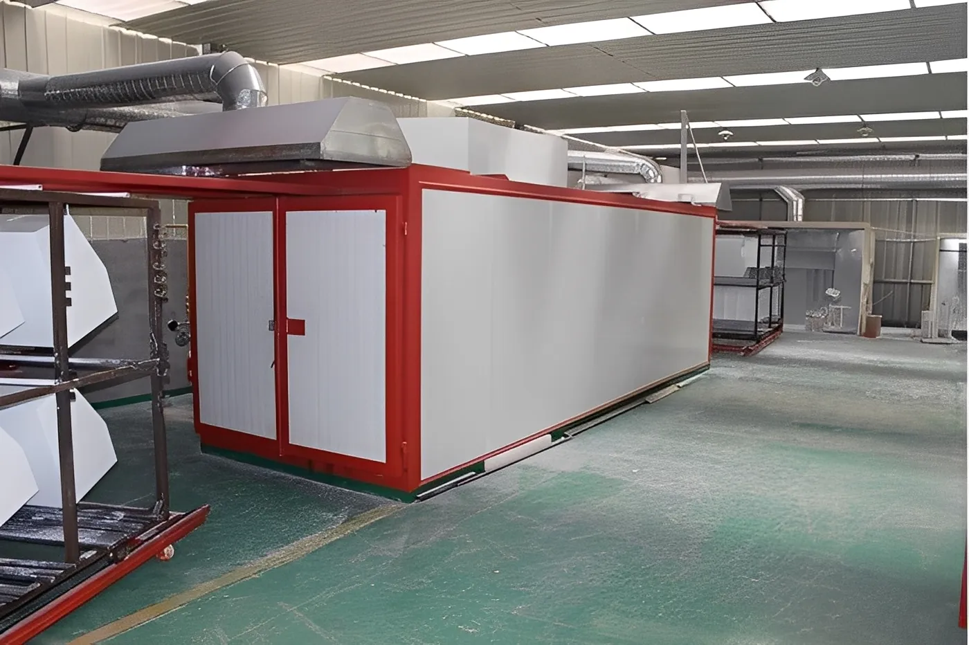 Continuous tunnel conveyor curing oven