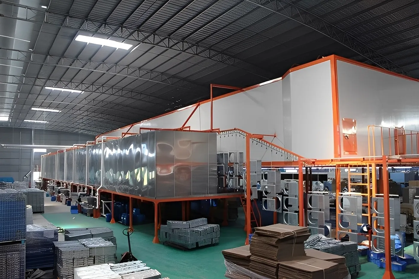 Compact U-shaped powder coating line