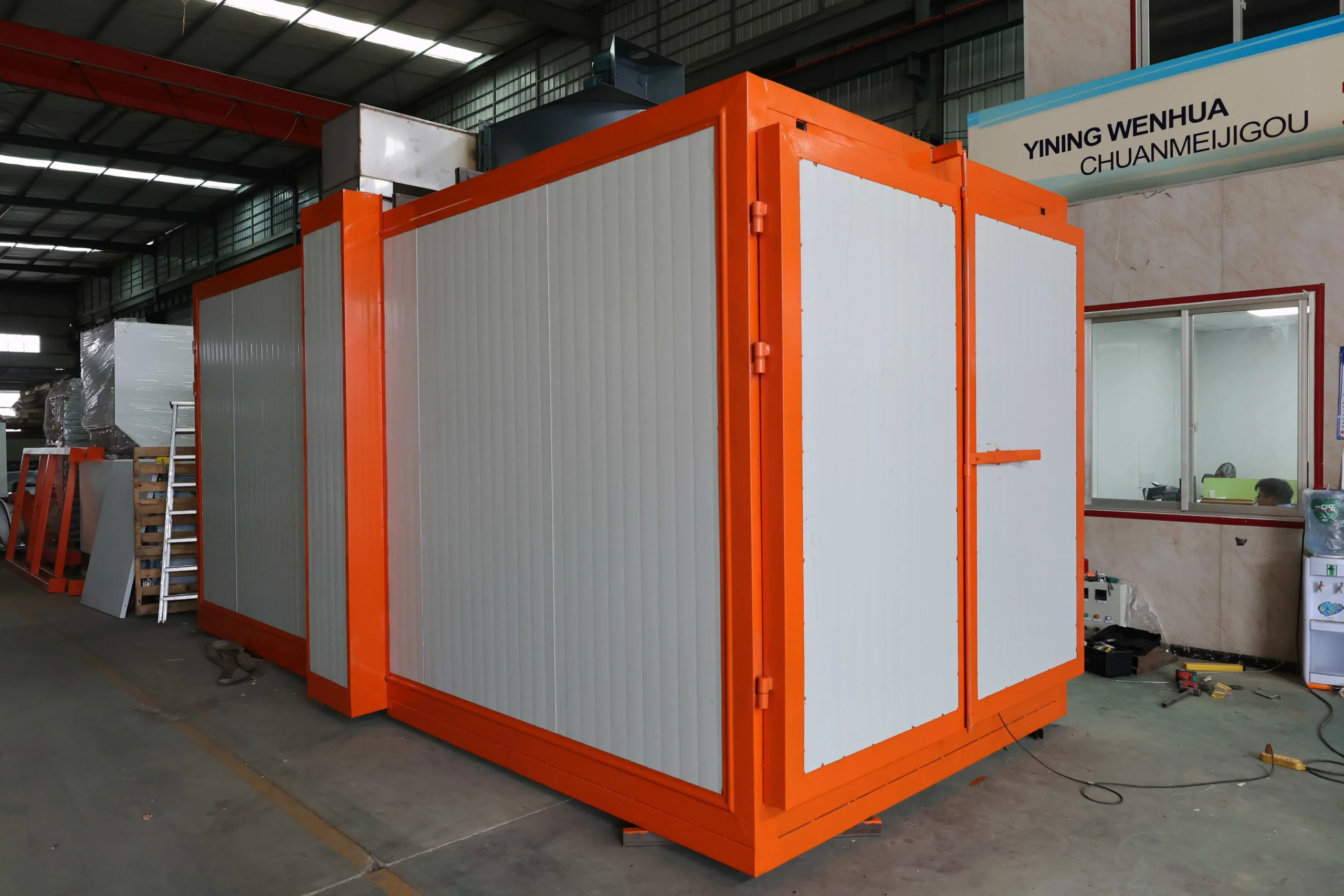 Hardware manufacturing facility with KETU coating line in operation