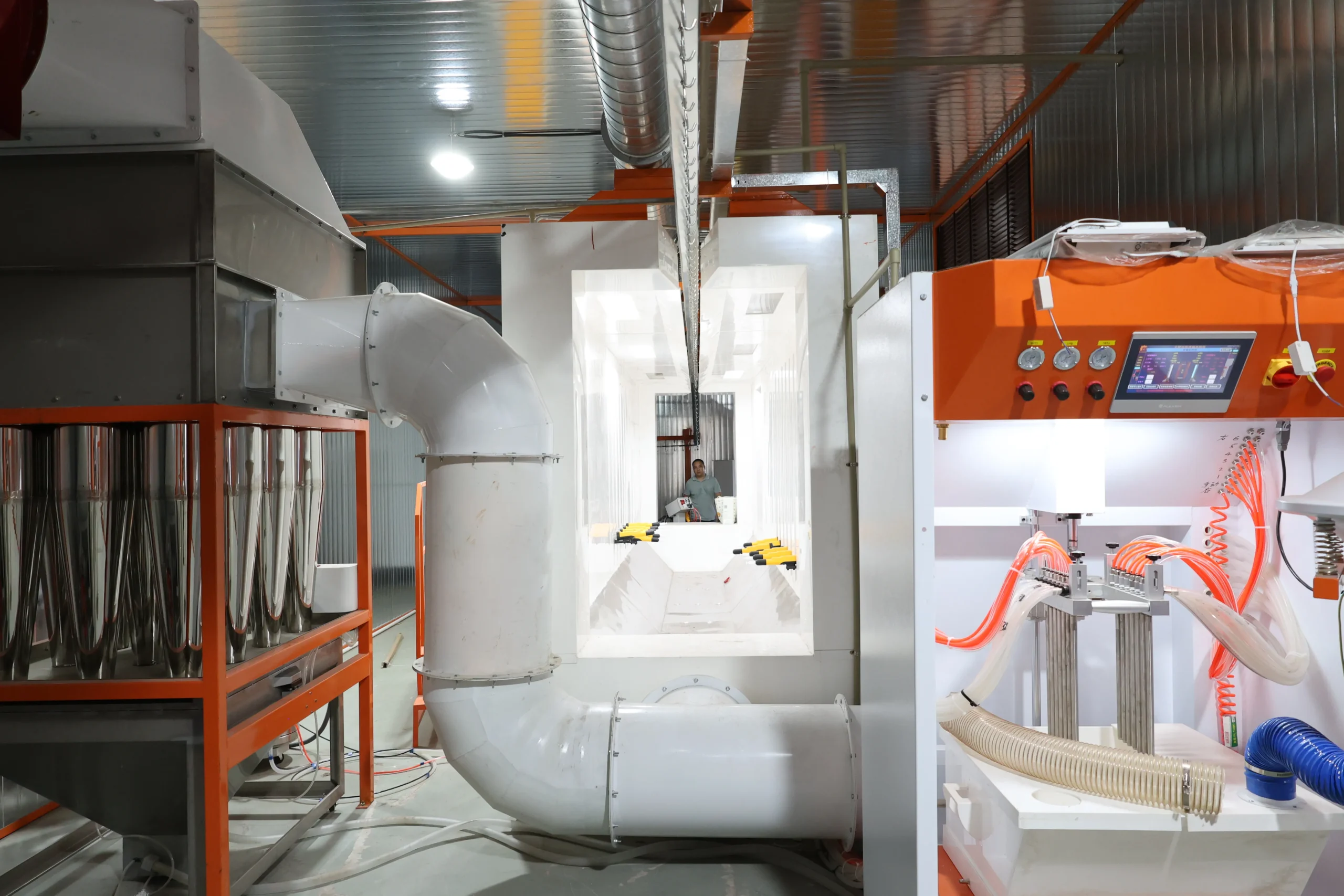Powder supply center with automatic color change capability