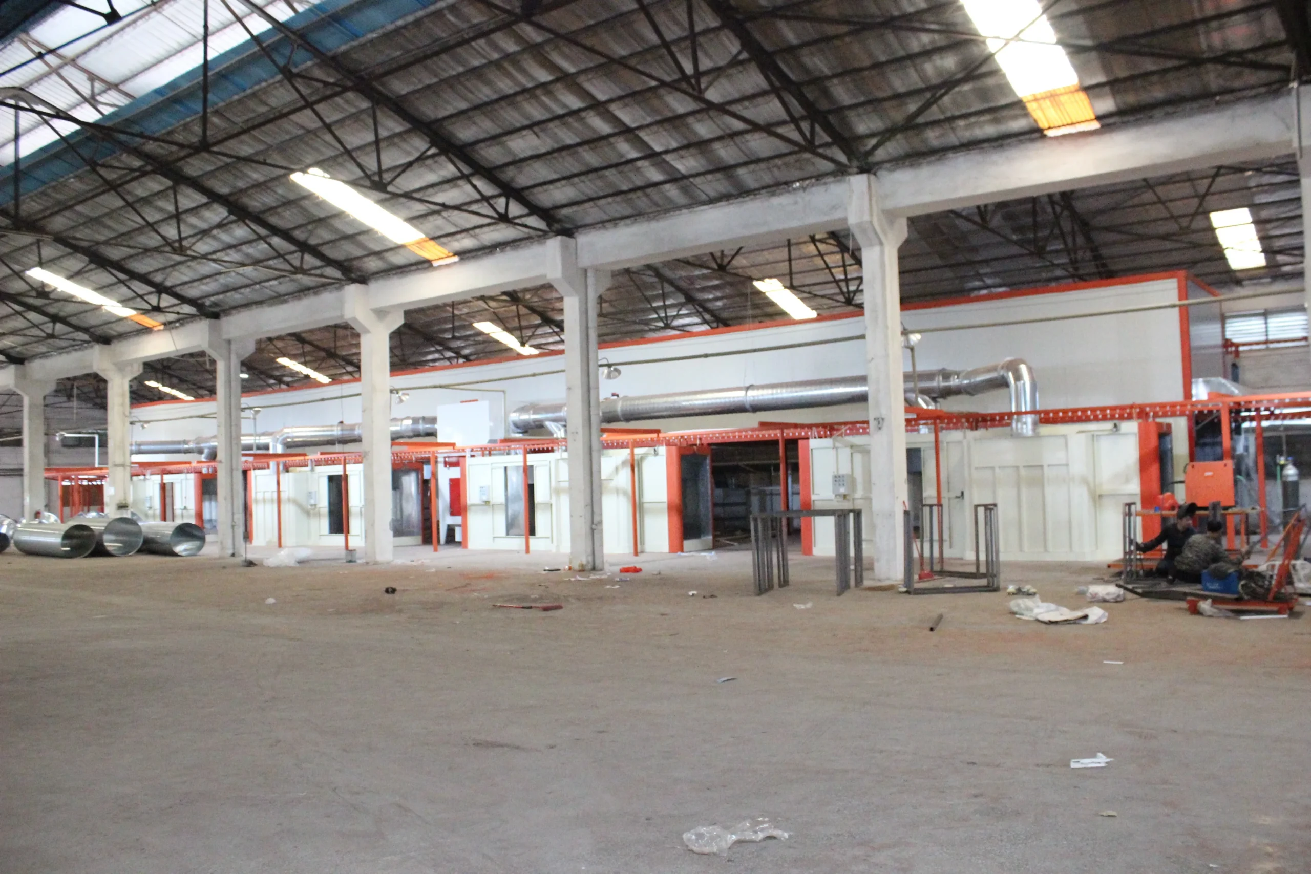 Electric powder coating curing oven heating elements and hot air circulation structure