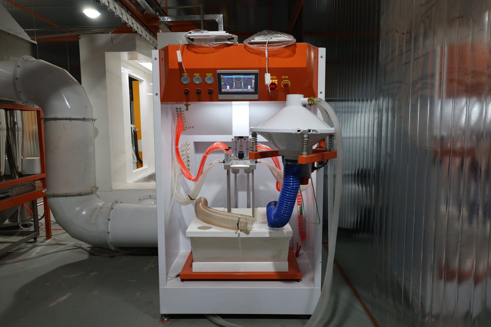 Powder Spray Booth with Recovery