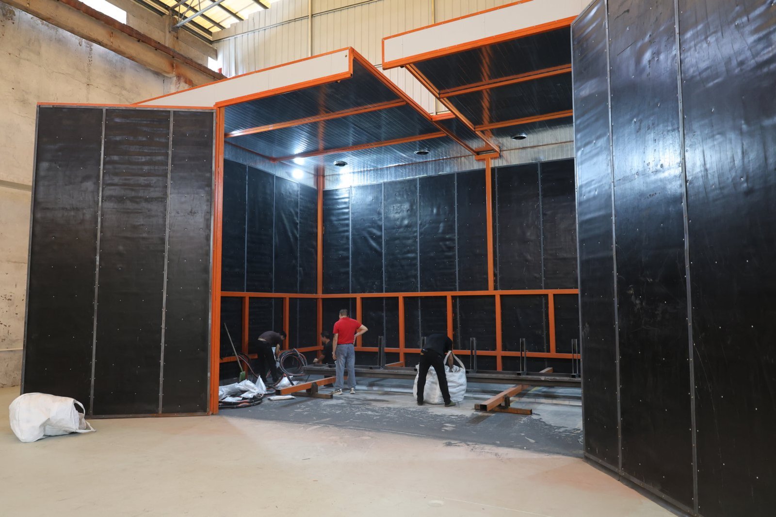 Equipment installation and assembly on-site